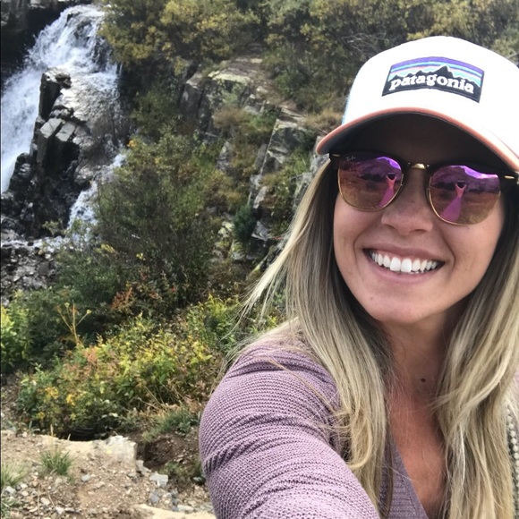 Meet your Posher, Stevi - Picture 1 of 1